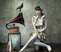 circuscorsetcrowgramaphonephotographywoman-9f68f269a96941567f6117801a71c03c_m.jpg